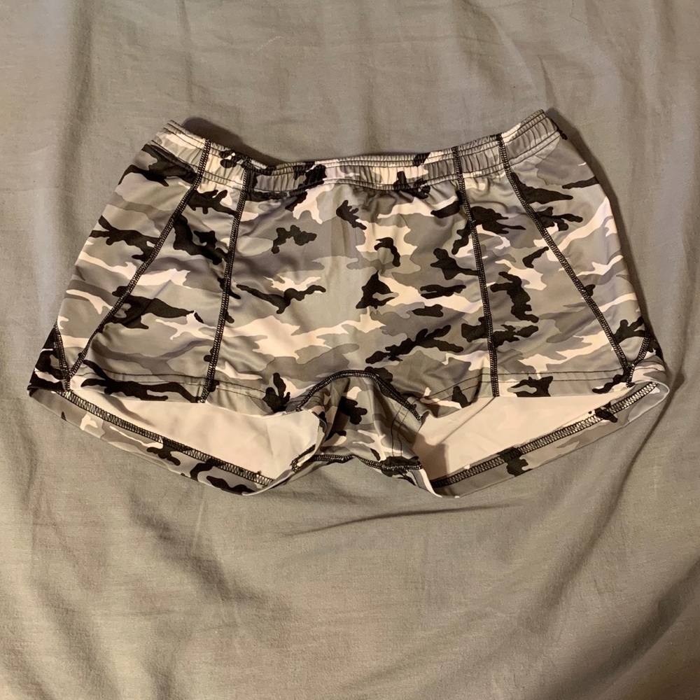 Camo spandex